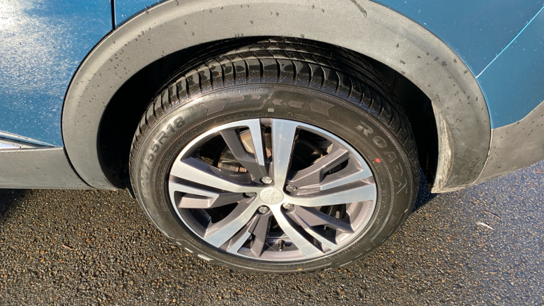 Peugeot 5008 1.2 PureTech Allure Premium 5dr EAT8 Petrol Estate